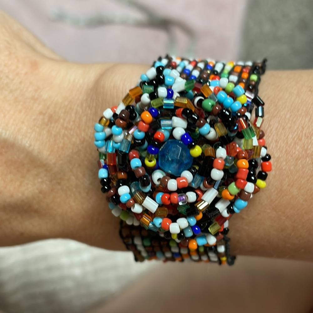 Beaded bracelet - Picture 3 of 5